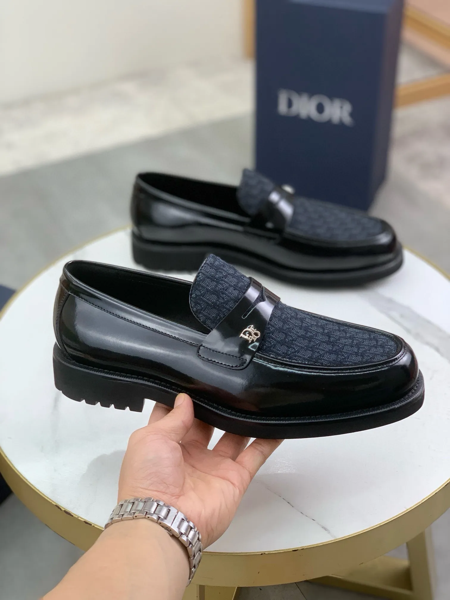 Factory price P860💰Original quality, top version🔱 DIOR——Dior Men's business casual leather shoes, top quality products. 1:1 shipment ⬆️Luxurious and noble👞All imported original brand fabrics, just to create a more comfortable wearing experience, upper: original selected open edge beaded calfskin ➕Top imported water-dyed full cow lining, original light and comfortable foam outsole ✔️Number: 39-44 (38.45 can be customized)